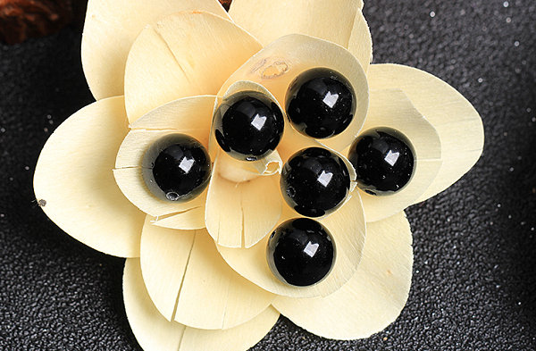 黑色珠子手链是什么珠？这些黑色珠子是最热门之选！